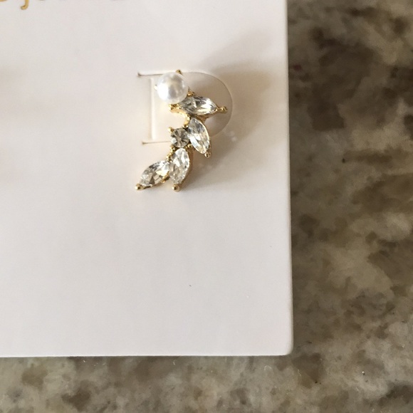 Earrings - Picture 2 of 3